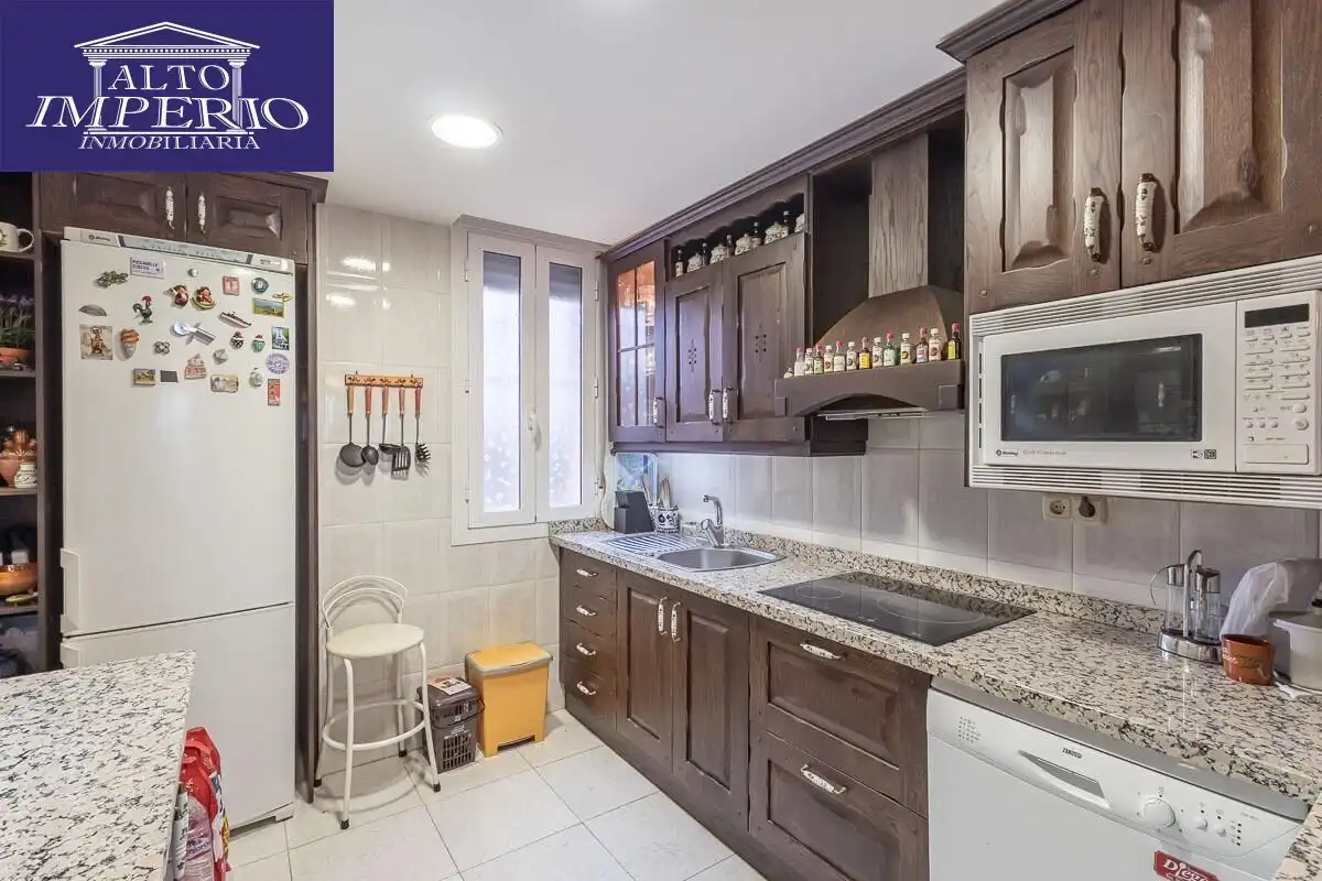 Casa con piscina in vendita a Avenida MOLINO ALTO, imagen 8