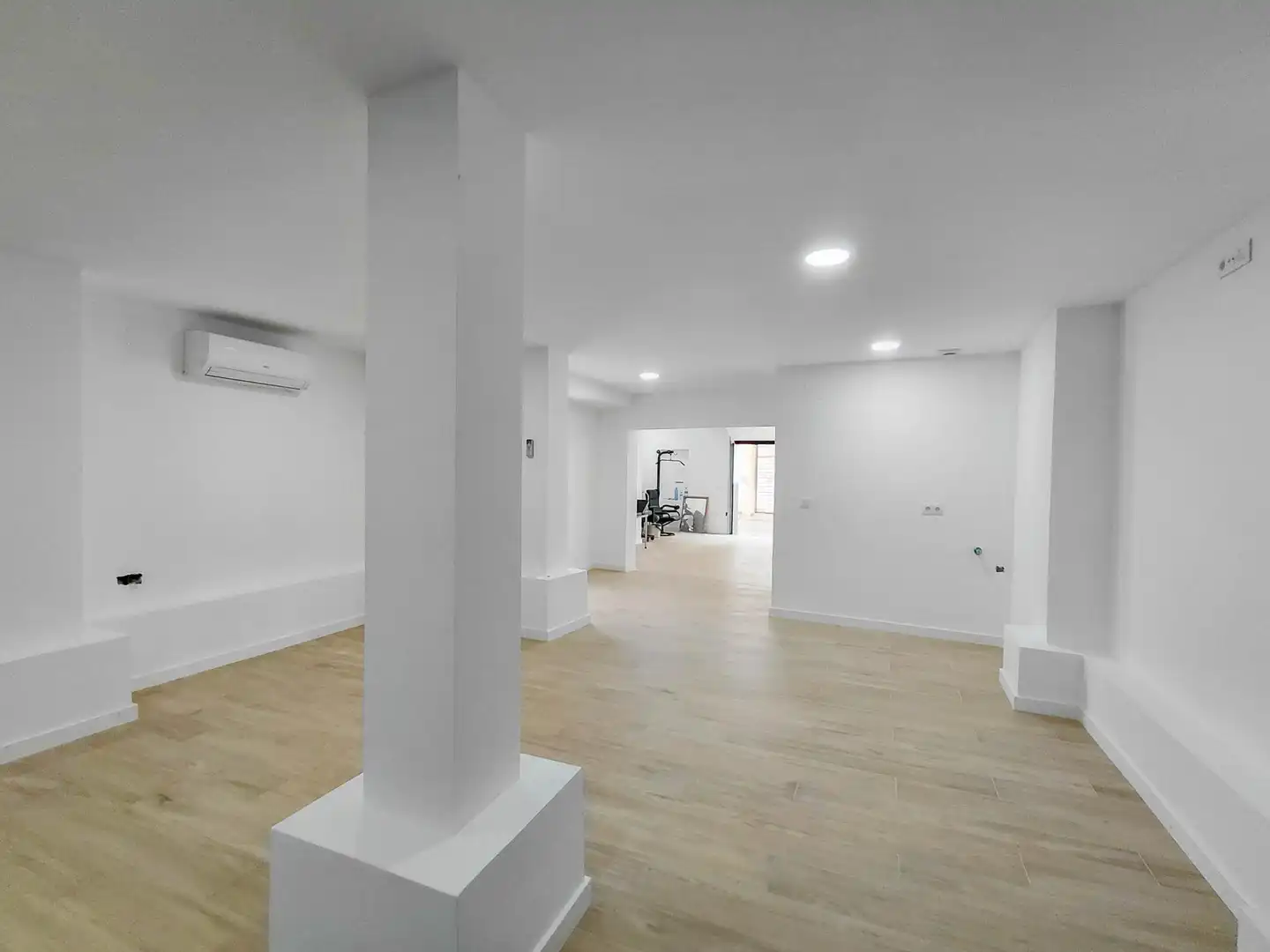 Adosado con terraza en venta en Les Roquetes, imagen 2