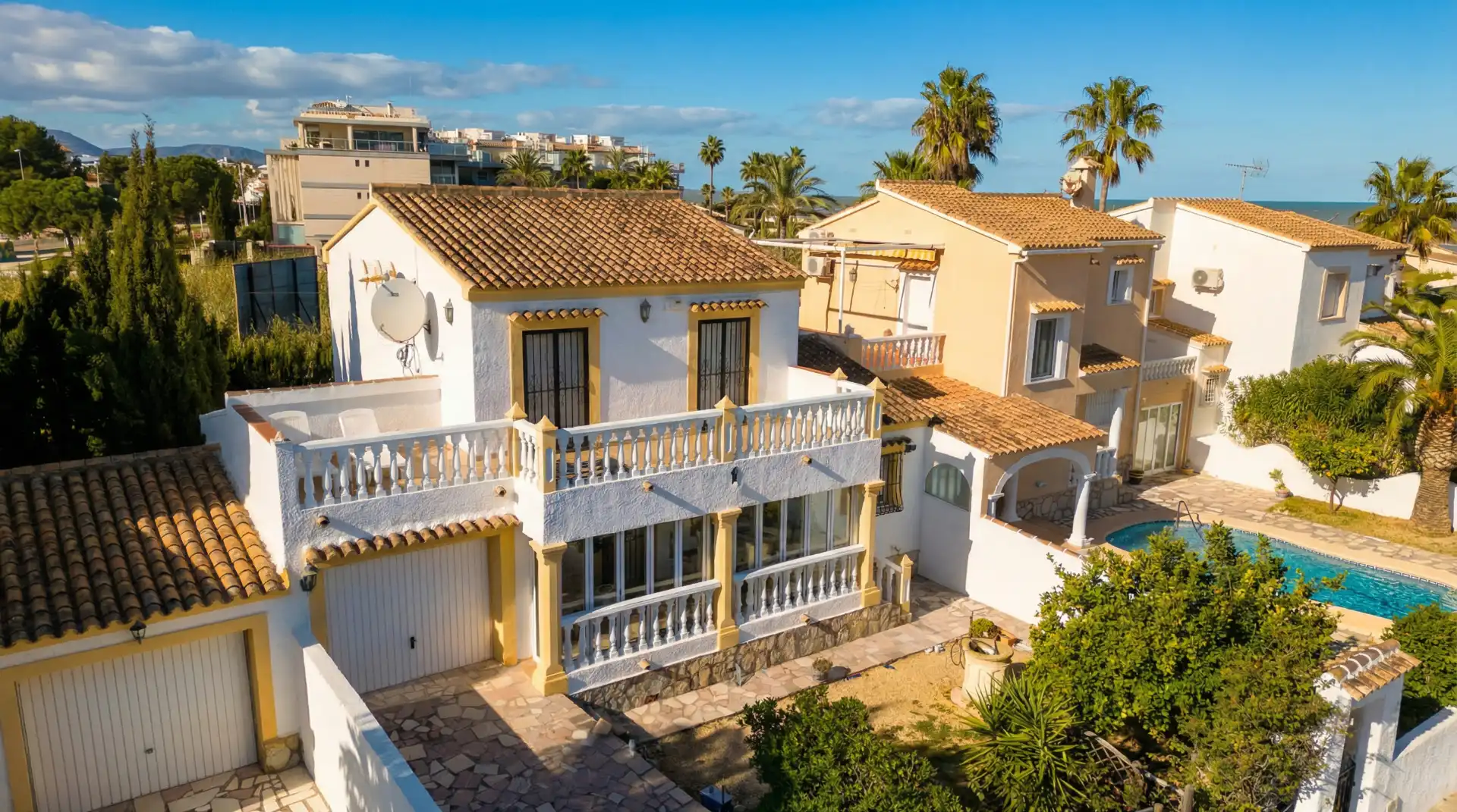Exterior view of Houses for sale in Dénia  with Air Conditioner, Heating and Private garden