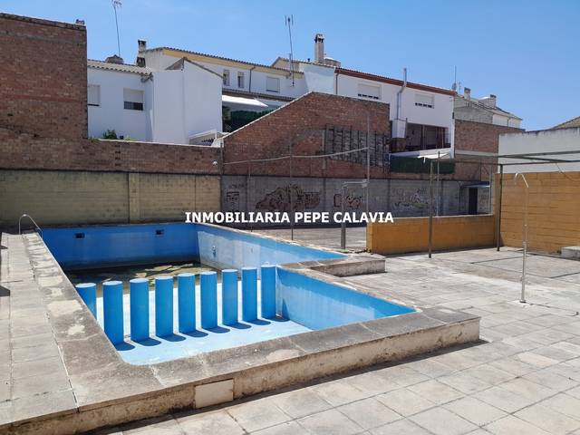 Terreno residencial en Venta en Calle San Vicente en Baeza