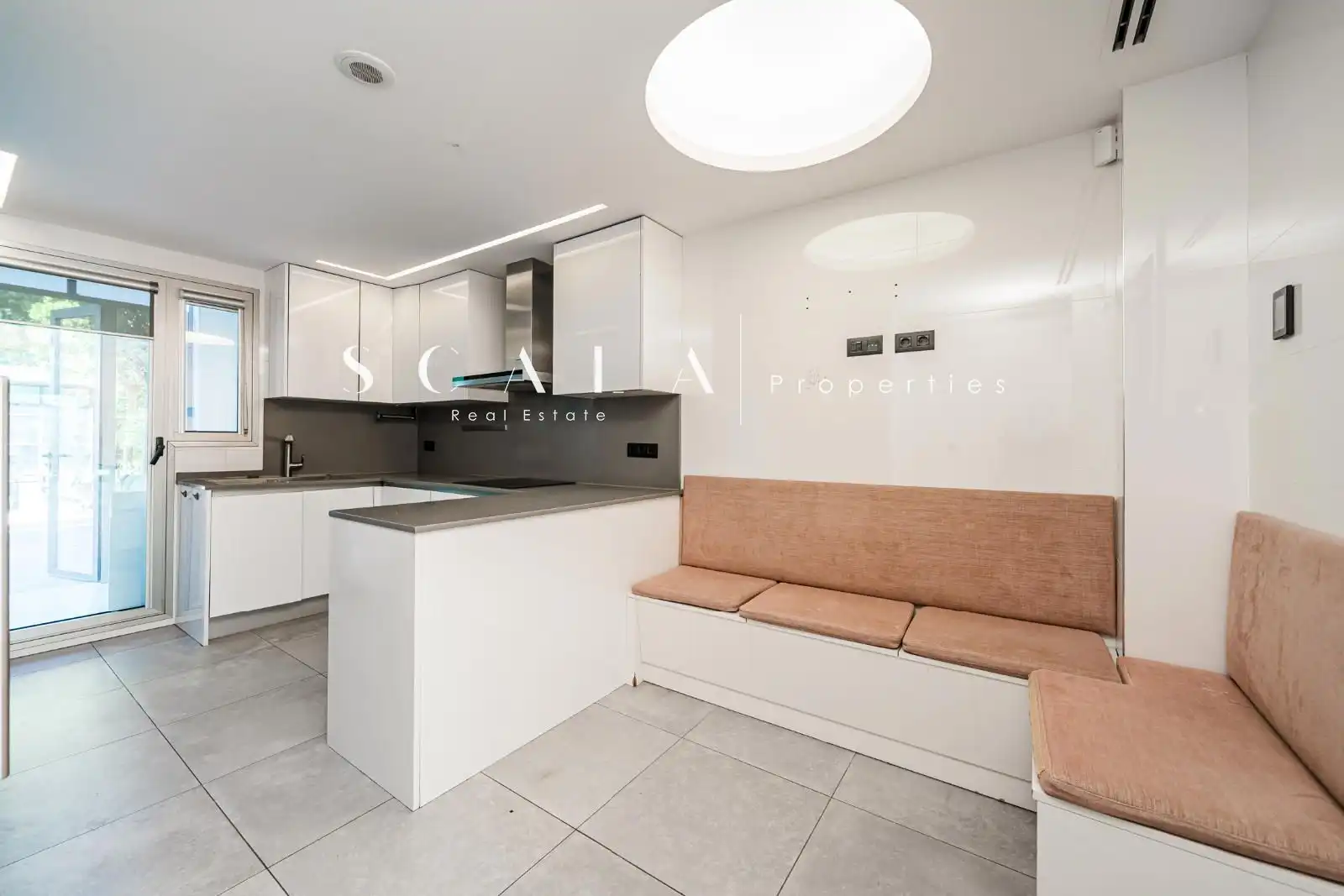 Küche von Wohnung zur Miete in Madrid mit Klimaanlage, Heizung und Privatgarten