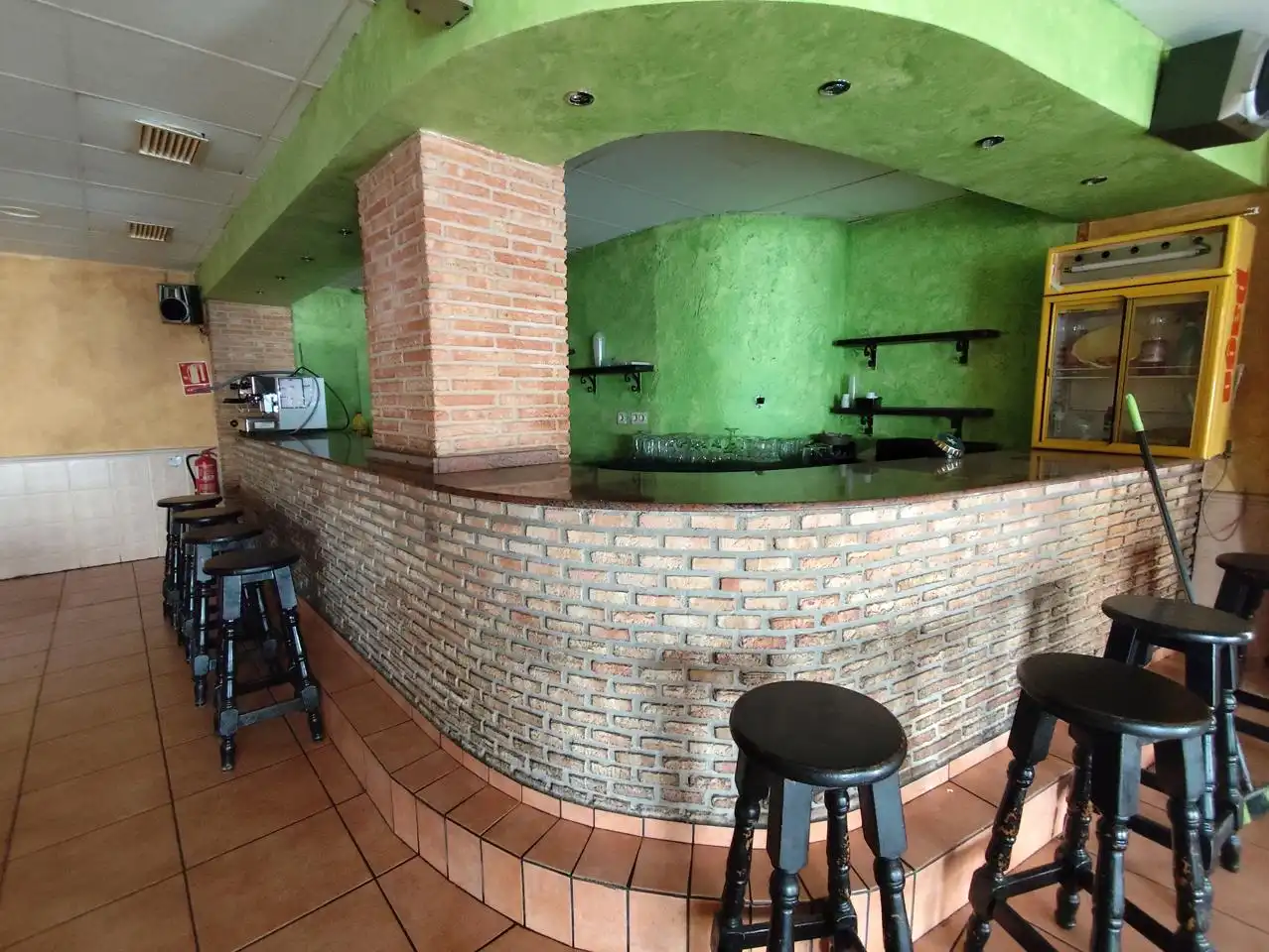 Local comercial en venda a Ibi