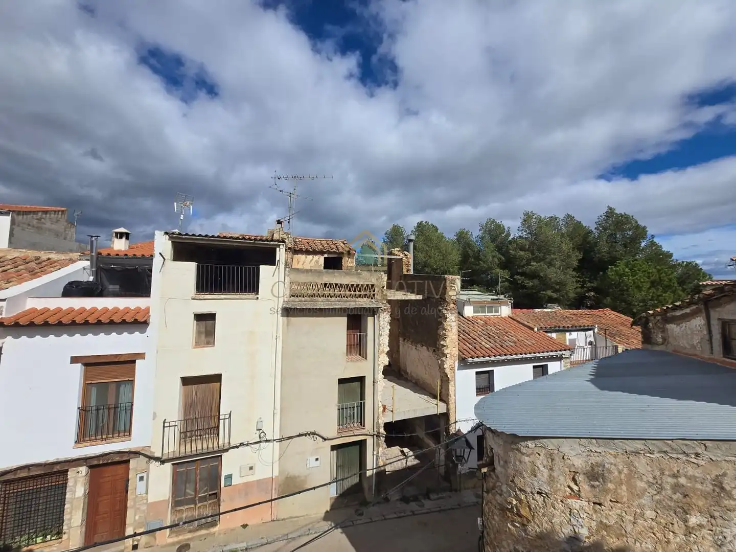 Vista exterior de Casa o xalet en venda en Atzeneta del Maestrat amb Aire condicionat i Terrassa