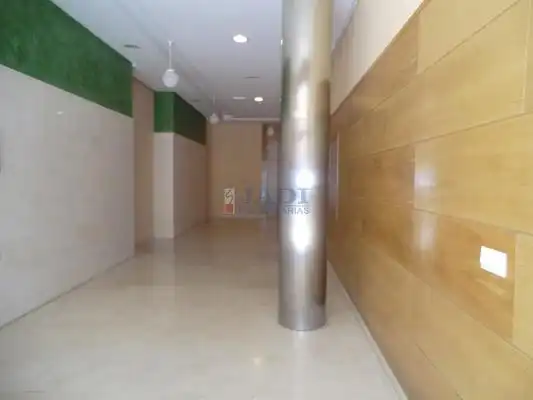 Apartamento en venta en Valdepeñas con Aire acondicionado, Calefacción y Amueblado