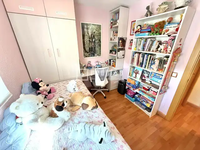 Habitación de Piso en venta en Madrid con Aire acondicionado, Calefacción y Jardín privado