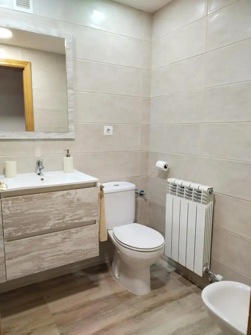 Bathroom of Flat for rent in Arganda del Rey  with Air Conditioner, Heating and Private garden