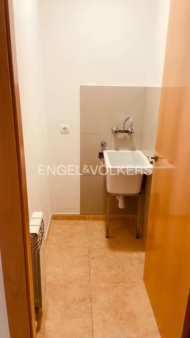 Bany de Apartament en venda en Sant Vicenç de Castellet amb Calefacció