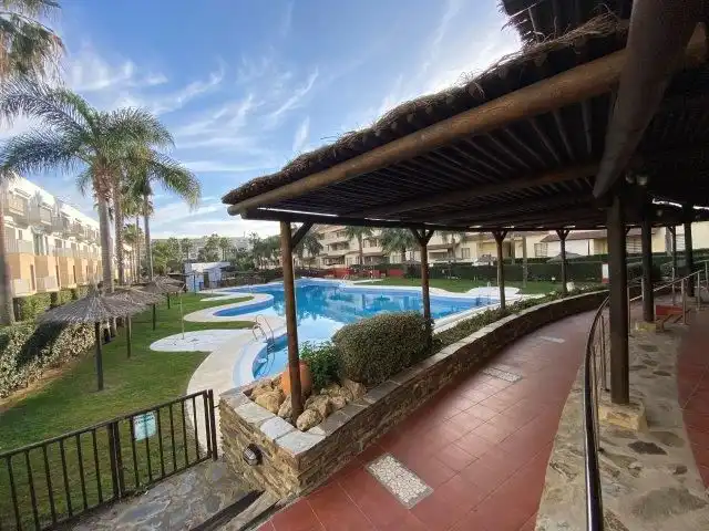 Piscina de Apartamento en venta en Islantilla con Aire acondicionado, Calefacción y Terraza