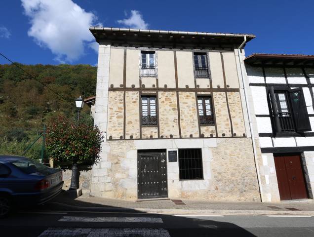 Casa-chalet en Venta en Albiztur