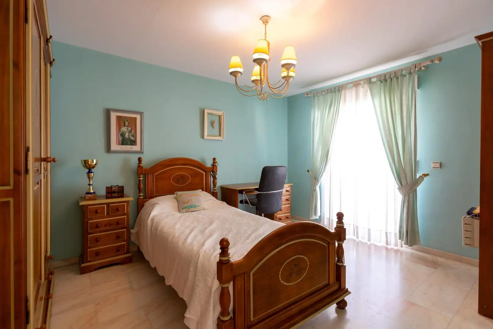 Habitación de Casa o chalet en venta en Motril con Calefacción, Jardín privado y Terraza
