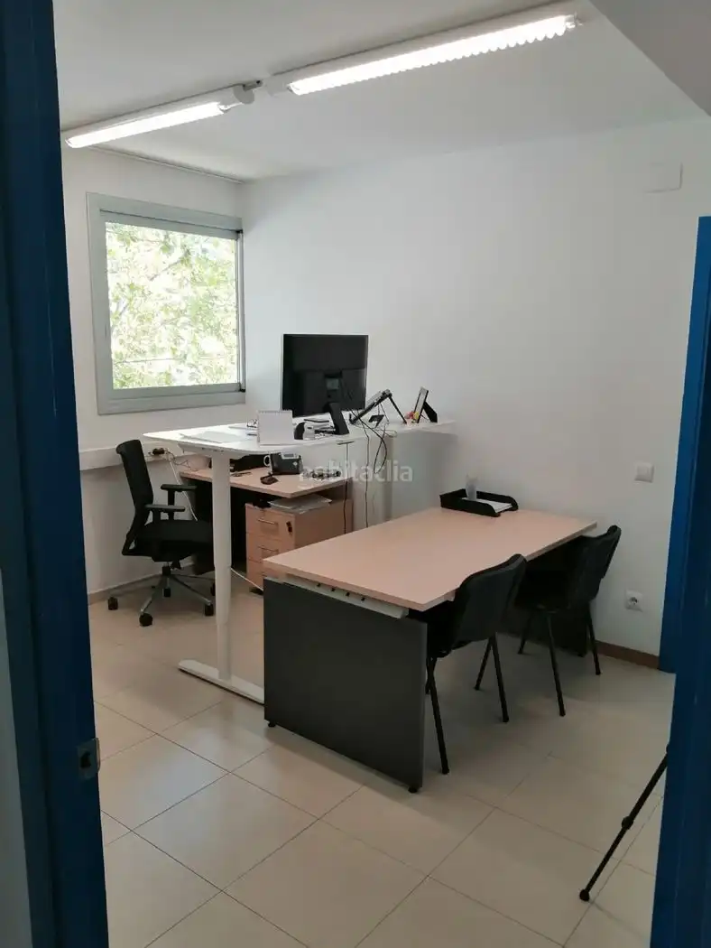 Büro mit Aufzug zur Miete in Avinguda Maria Àngels Anglada 2, imagen 2