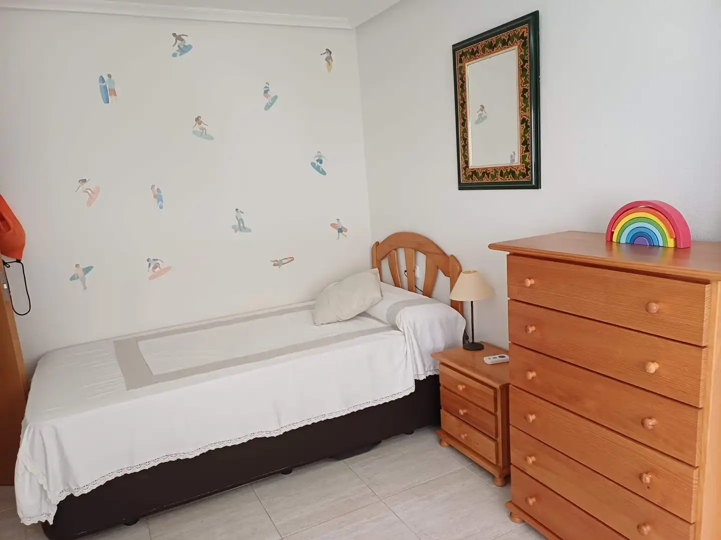 Habitación de Piso de alquiler en Santa Pola con Aire acondicionado, Terraza y Amueblado