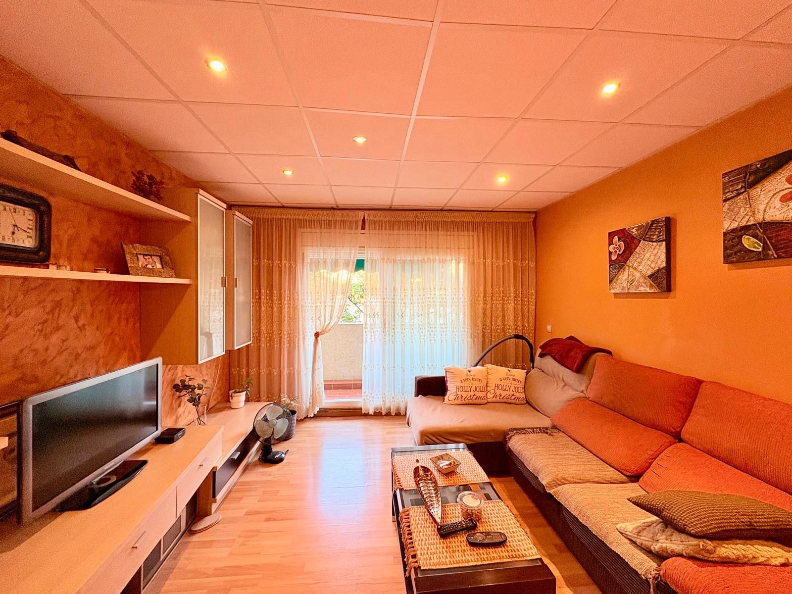 Sala d'estar de Pis en venda en Sabadell amb Parquet i Balcó