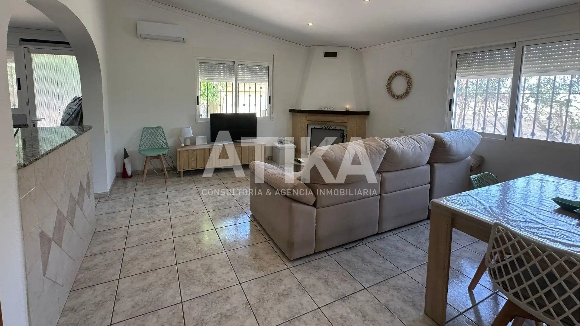 Sala de estar de Casa o chalet en venta en Ontinyent con Aire acondicionado, Jardín privado y Trastero