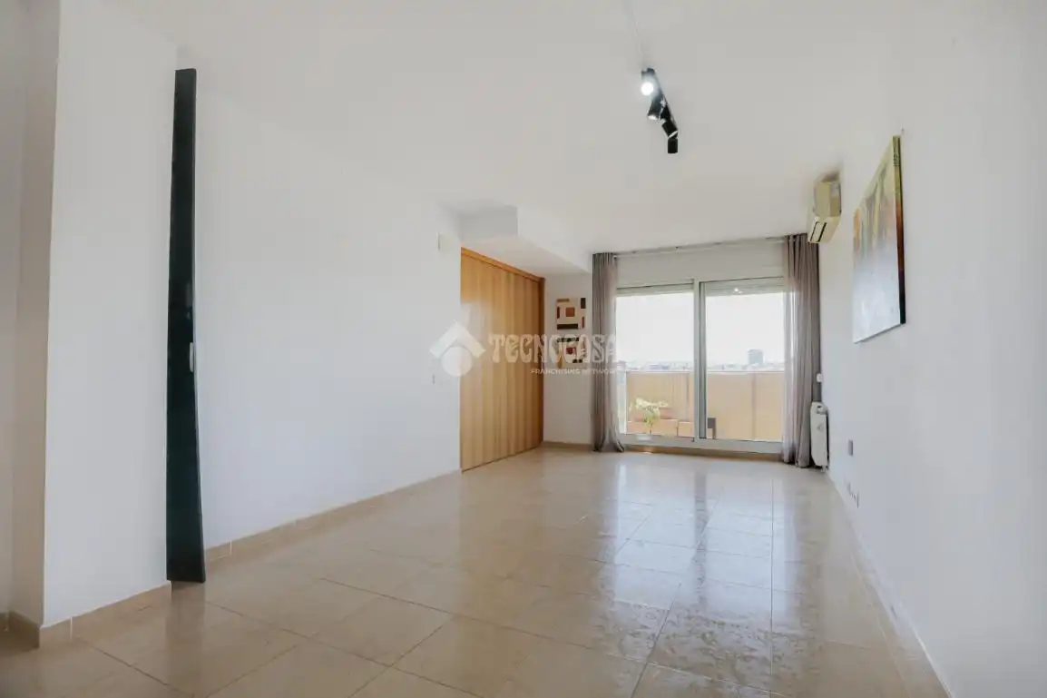 Sala d'estar de Pis en venda en Sabadell amb Aire condicionat i Balcó
