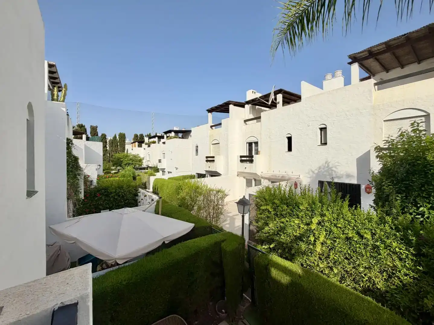 Einfamilien-Reihenhaus zur Miete in Marbella, Málaga