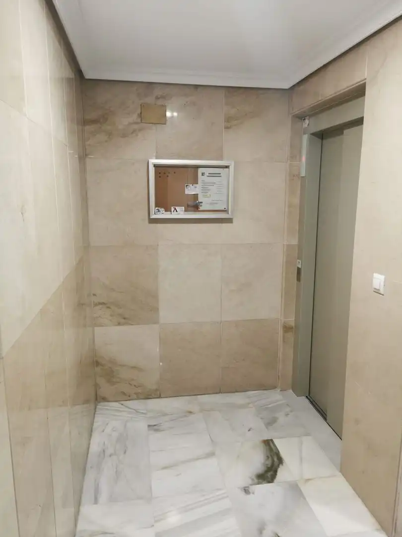Bathroom of Flat for rent in Sevilla  with Air Conditioner, Terrace and Furnished