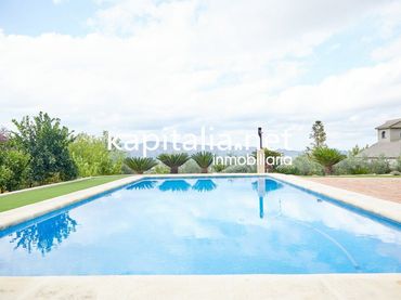 Villa con piscina in vendita a Sant Josep - Zona Hospital