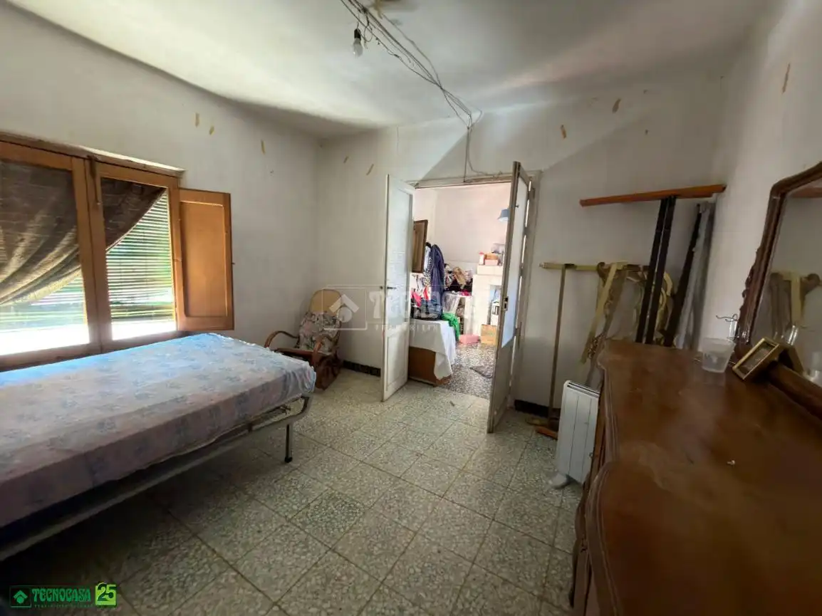 Casa adosada en venda en Bolaños de Calatrava amb Calefacció