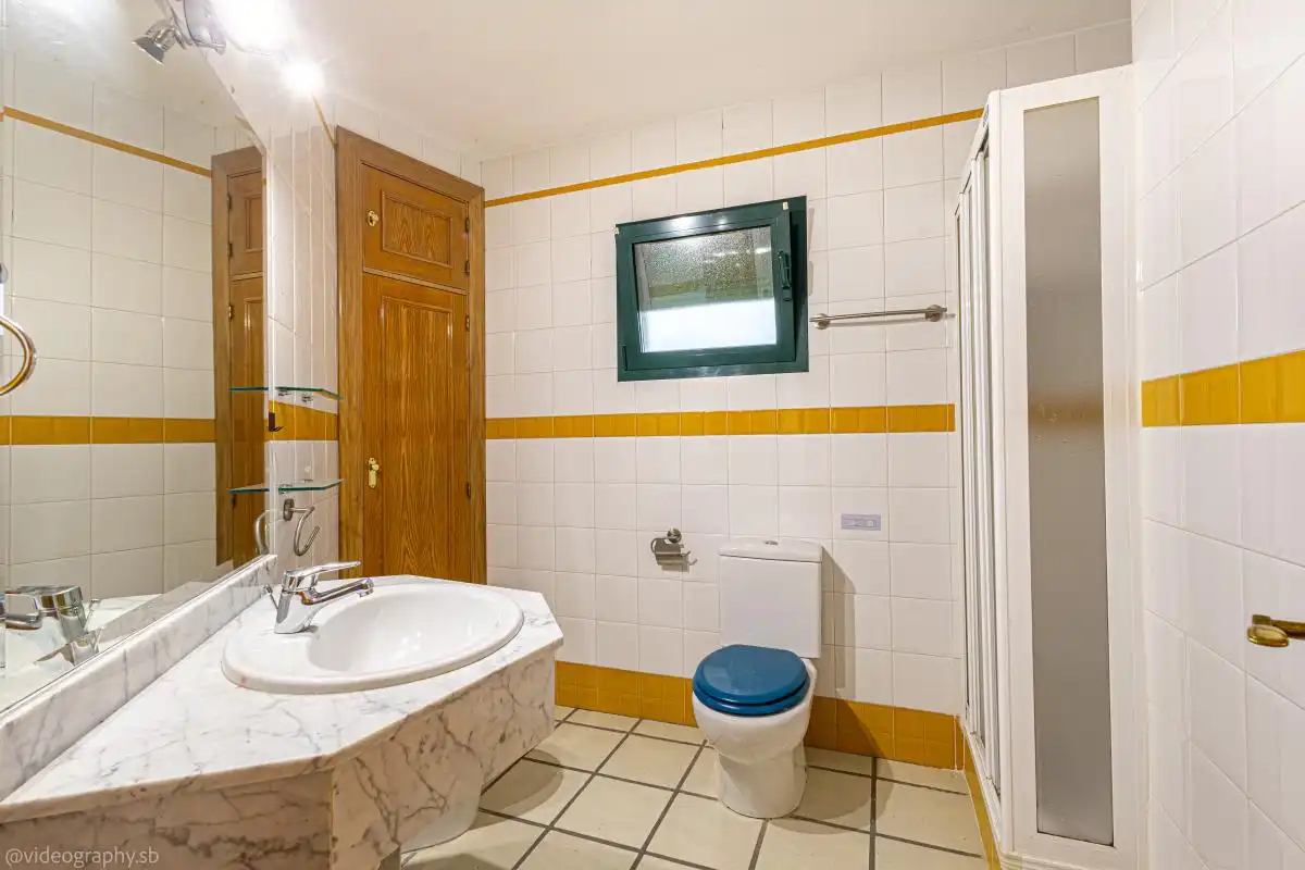 Baño de Casa o chalet en venta en Morata de Tajuña con Aire acondicionado, Calefacción y Jardín privado