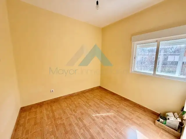 Schlafzimmer von Wohnung zum Verkauf in Alcalá de Henares mit Klimaanlage, Terrasse und Ofen