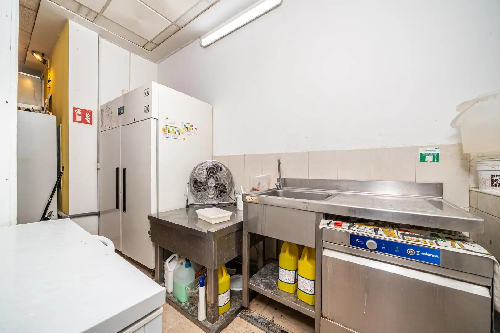 Kitchen of Commercial properties for rent in Campos  with Air Conditioner and Furnished