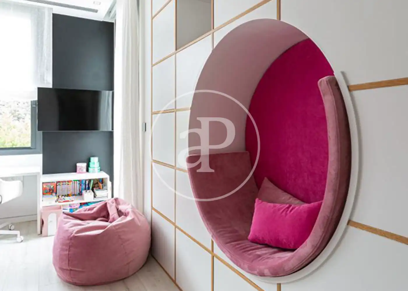 Habitación de Casa o chalet en venta en Madrid con Aire acondicionado, Calefacción y Jardín privado
