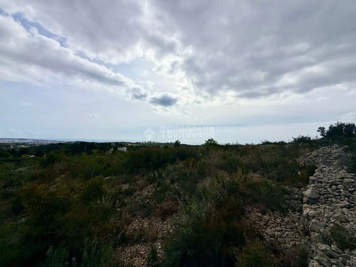 Land for sale in Vilanova i la Geltrú