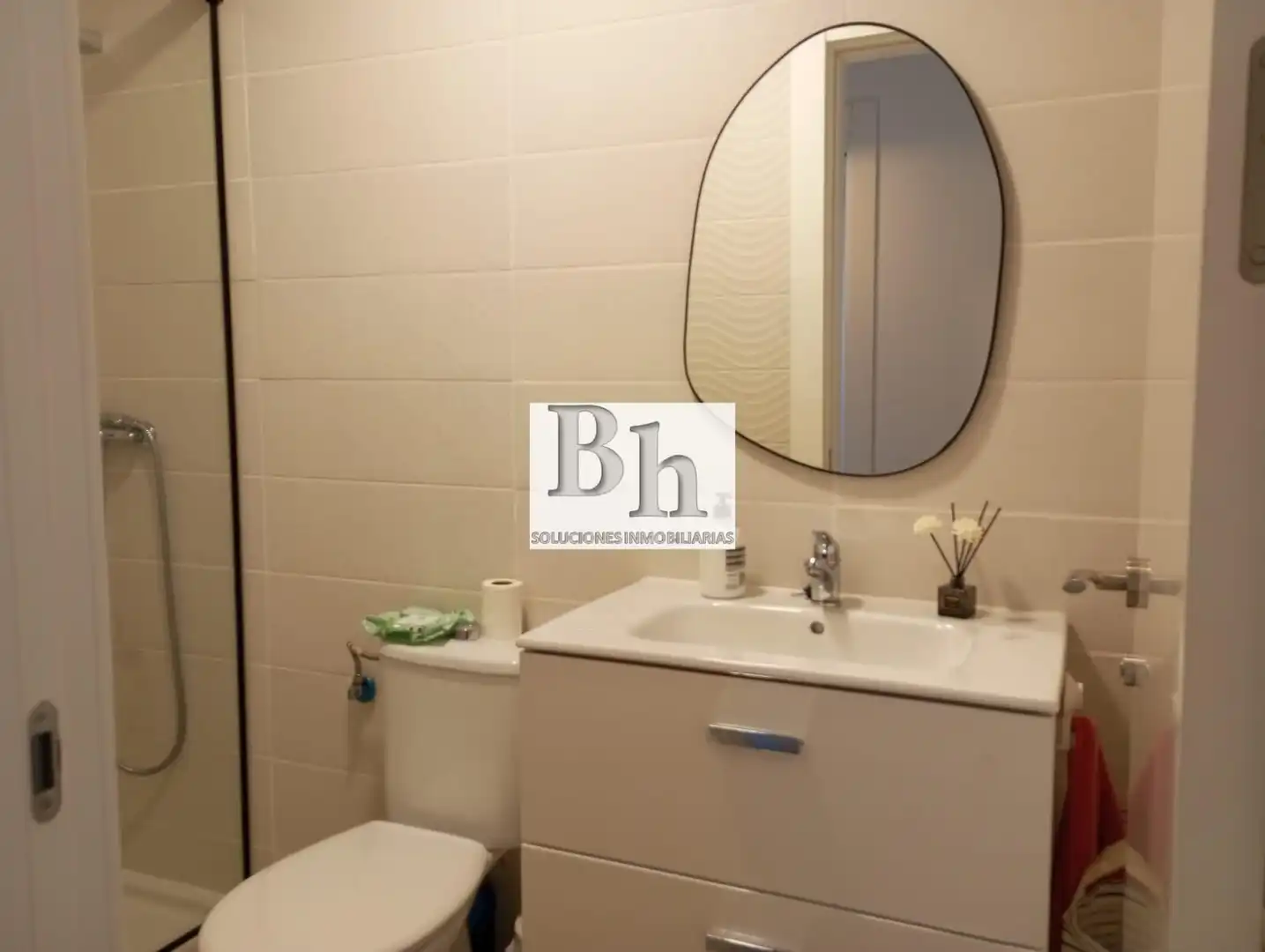 Bathroom of Flat for sale in Málaga  with Air Conditioner, Private garden and Terrace