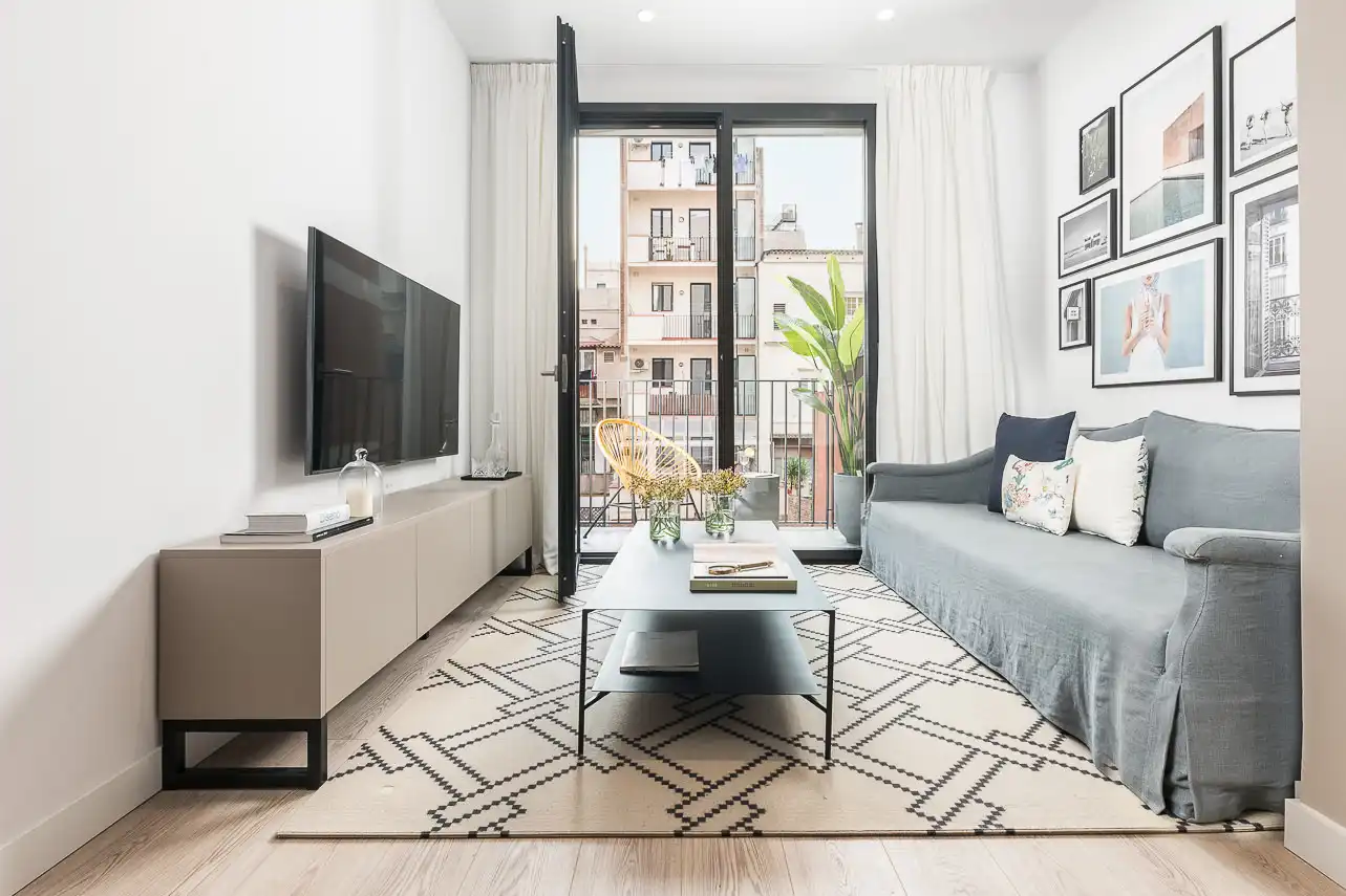Apartment with terrace to rent in Eixample