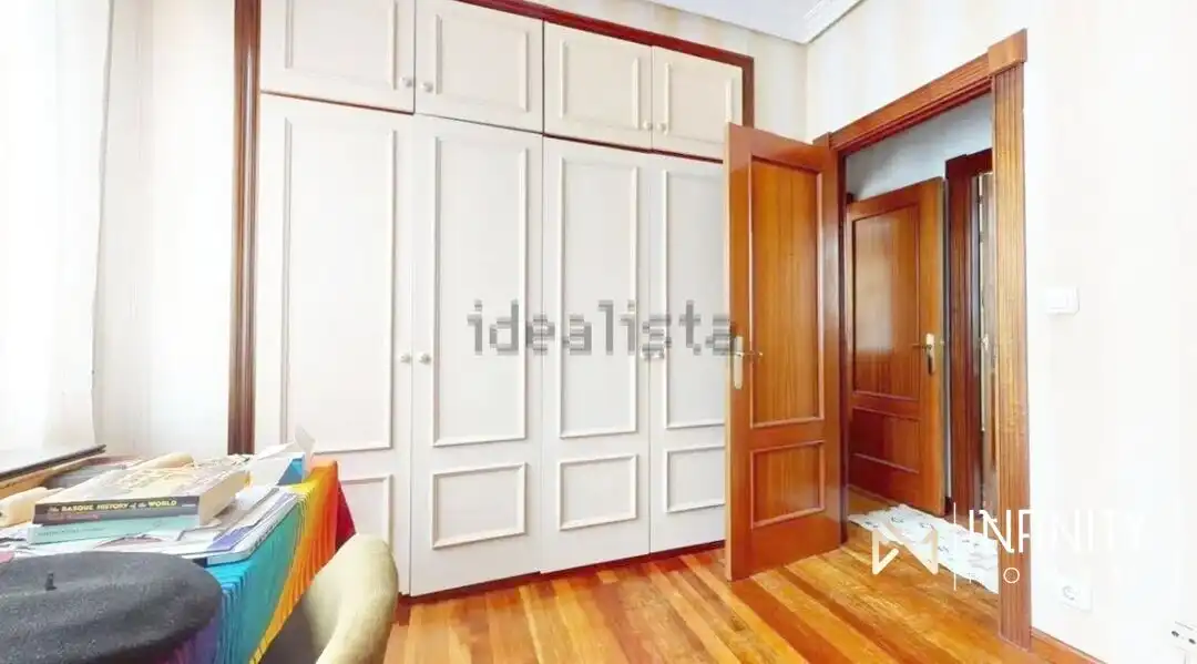 Habitación de Piso de alquiler en Bilbao  con Calefacción