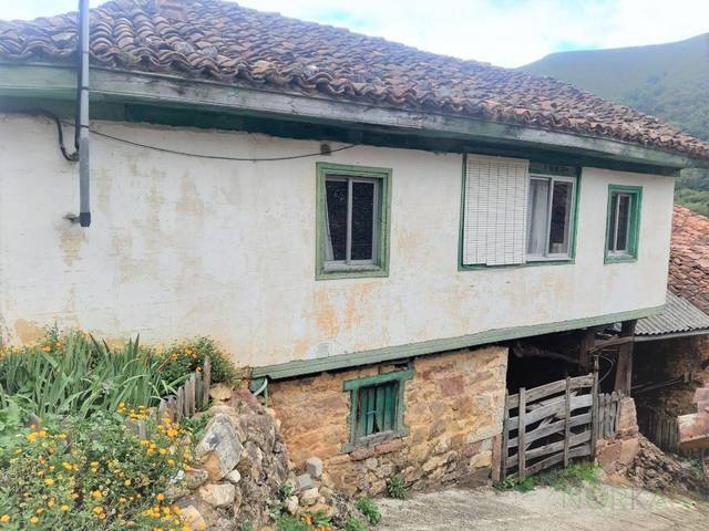 Casa-chalet en Venta en Lugar Torce en Teverga