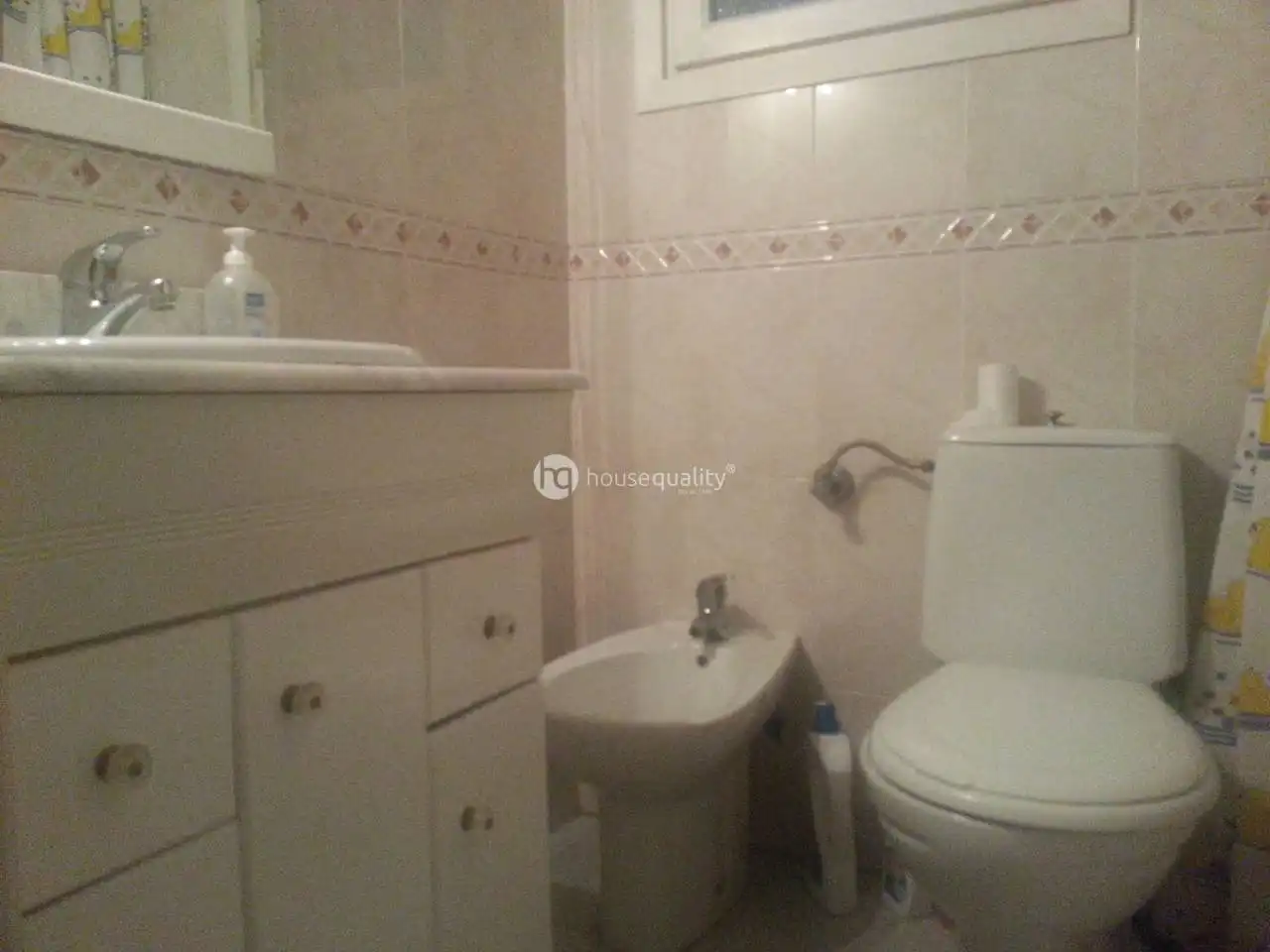 Bathroom of Flat for sale in Barcelona  with Air Conditioner and Parquet flooring