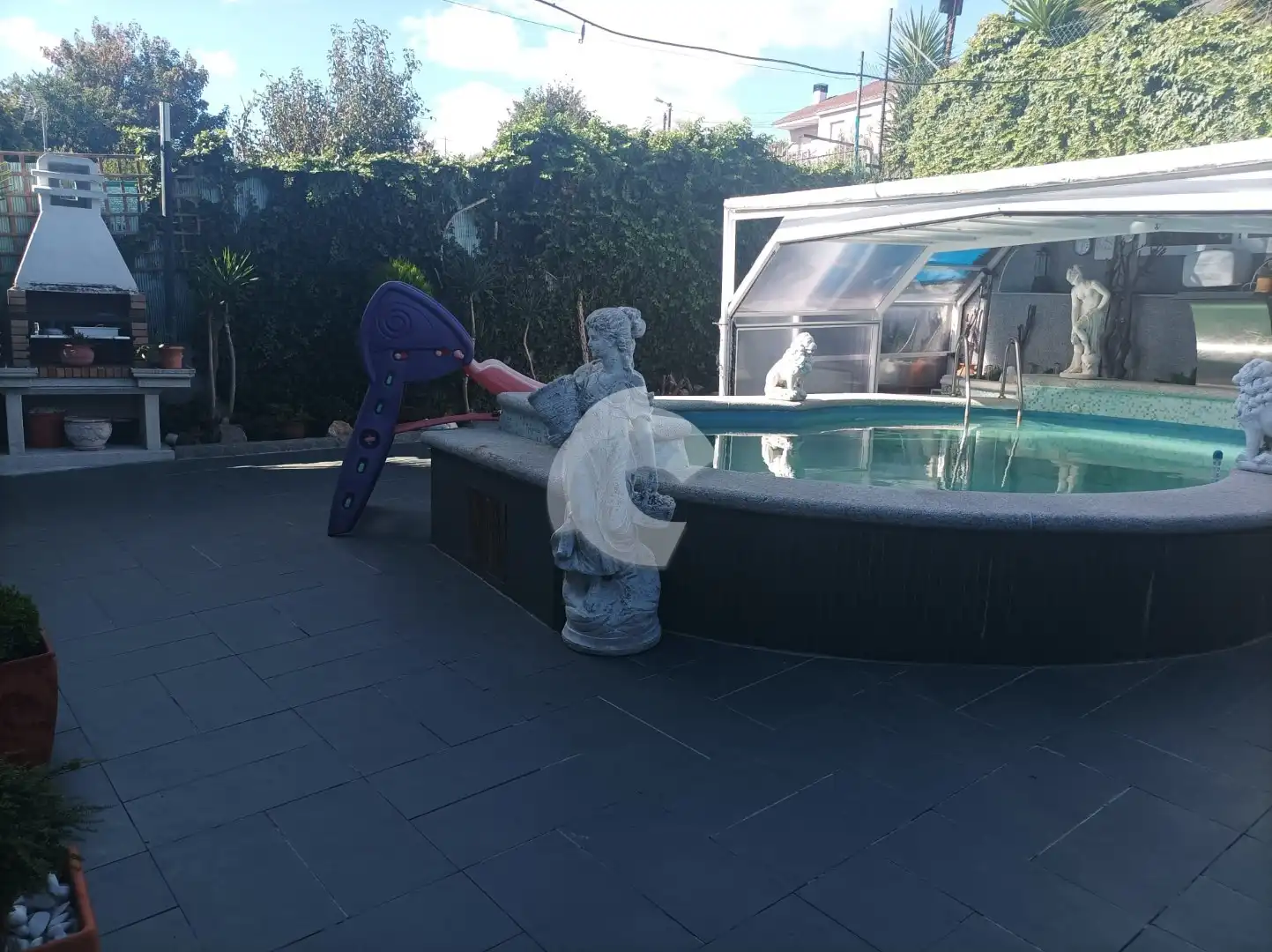 Piscina de Casa adosada en venta en Ourense Capital 