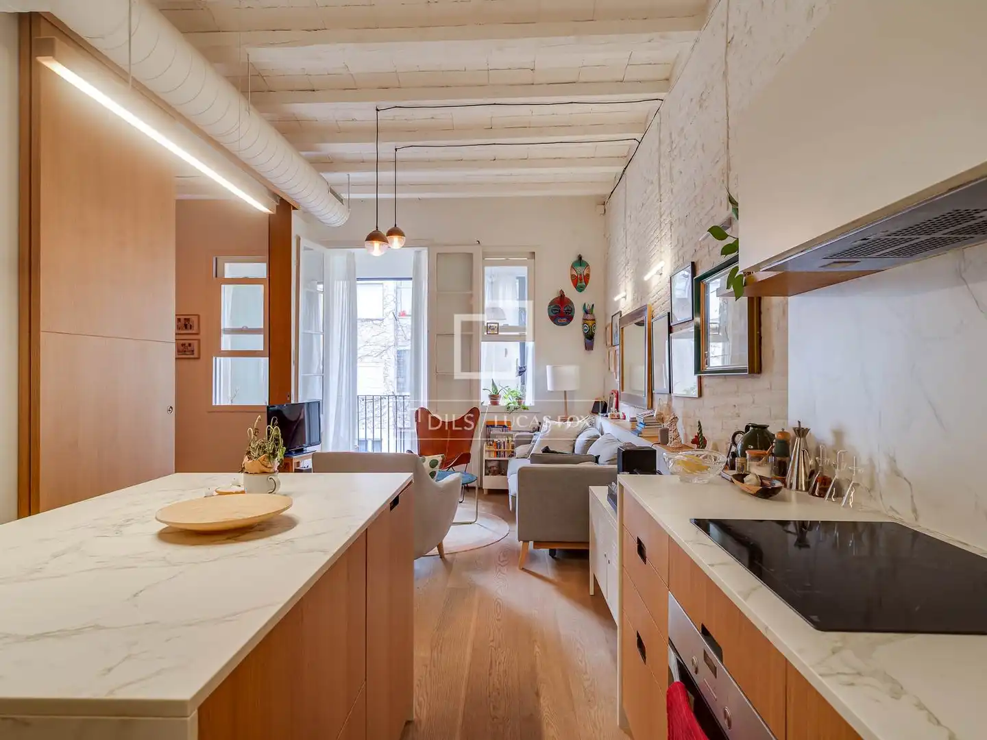 Außenansicht von Wohnung zum Verkauf in Barcelona mit Klimaanlage, Heizung und Parkett