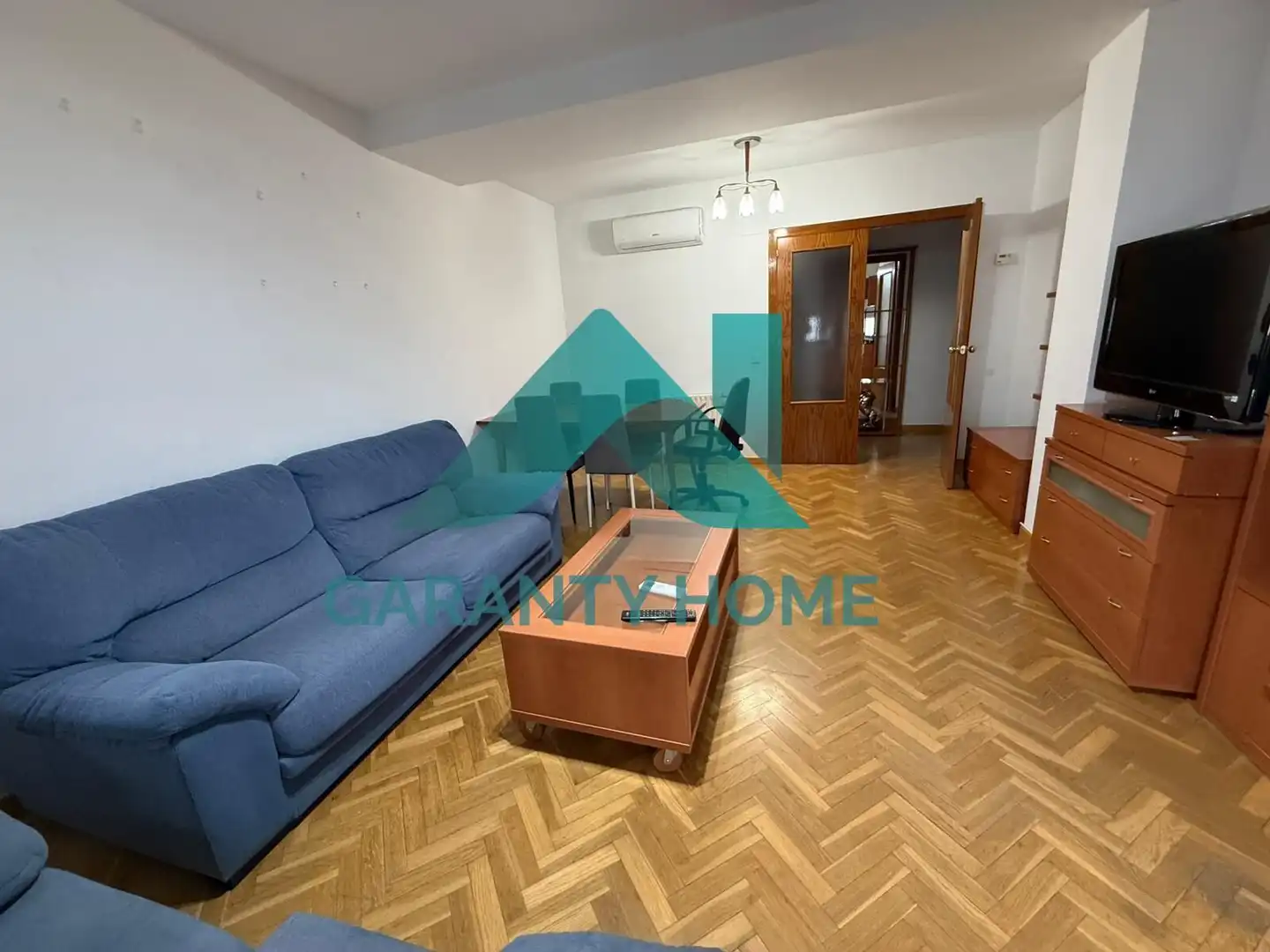 Sala d'estar de Pis en venda en Cáceres amb Aire condicionat, Calefacció i Parquet
