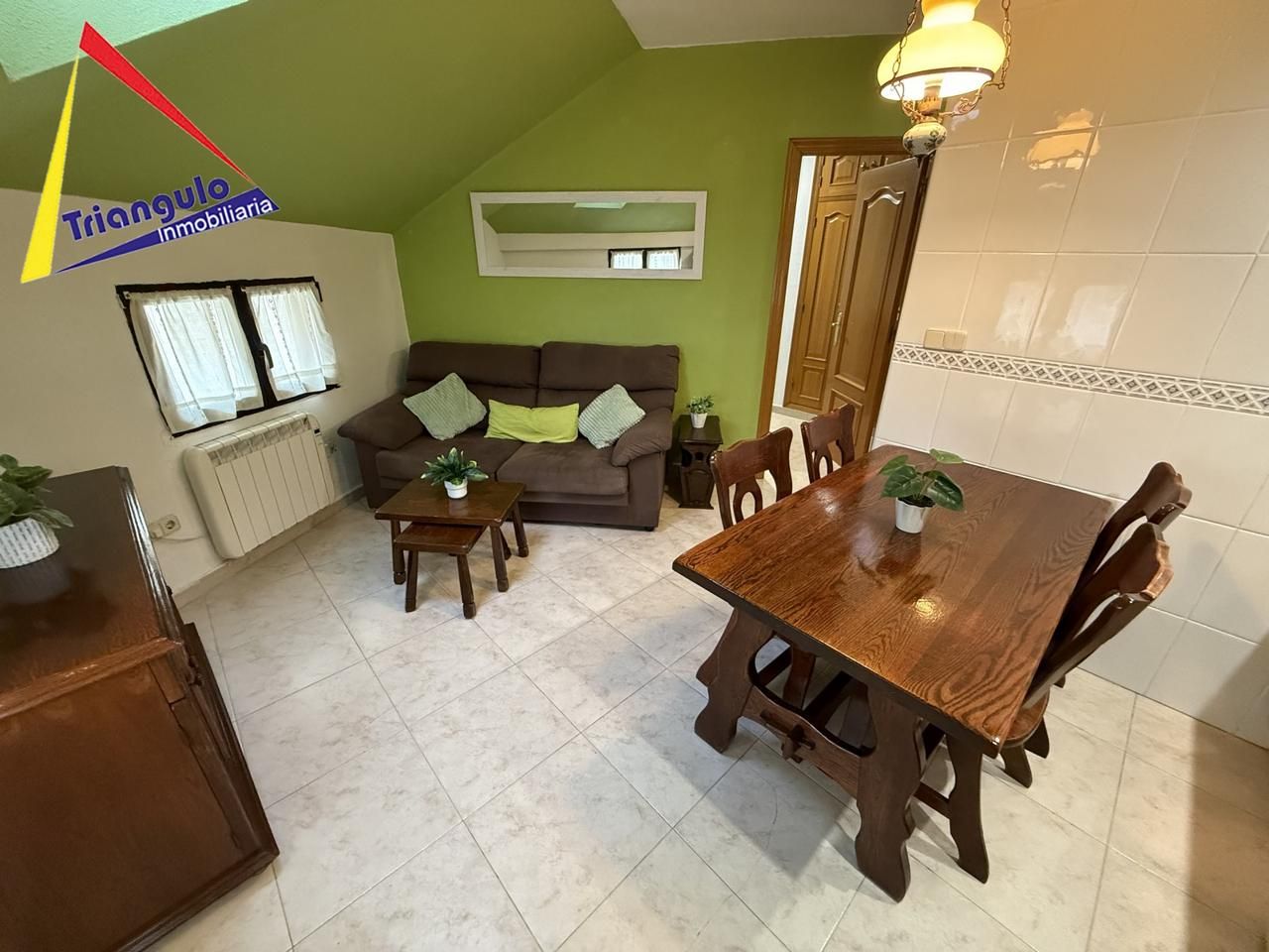 Sala d'estar de Pis de lloguer en Segovia Capital amb Calefacció i Moblat