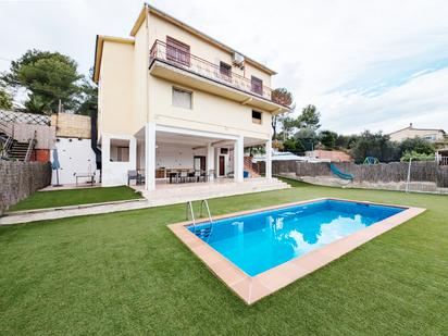 Piscina de Casa o xalet en venda en Rubí amb Calefacció, Jardí privat i Piscina