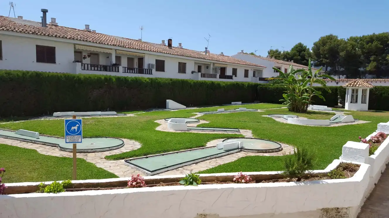 Jardí de Casa adosada en venda en Alcalà de Xivert amb Aire condicionat, Calefacció i Jardí privat