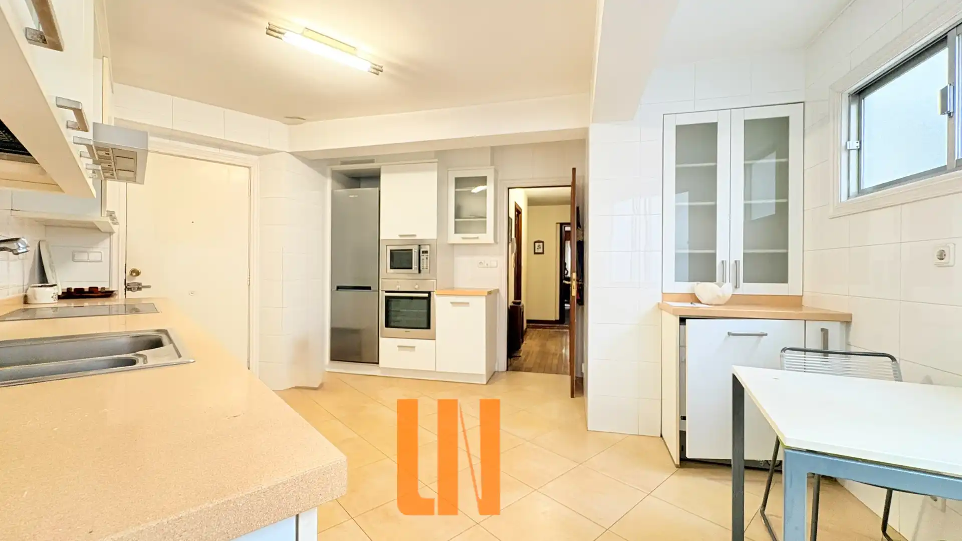Piso en venta en Avenida Arteixo, 11, Someso - Matogrande