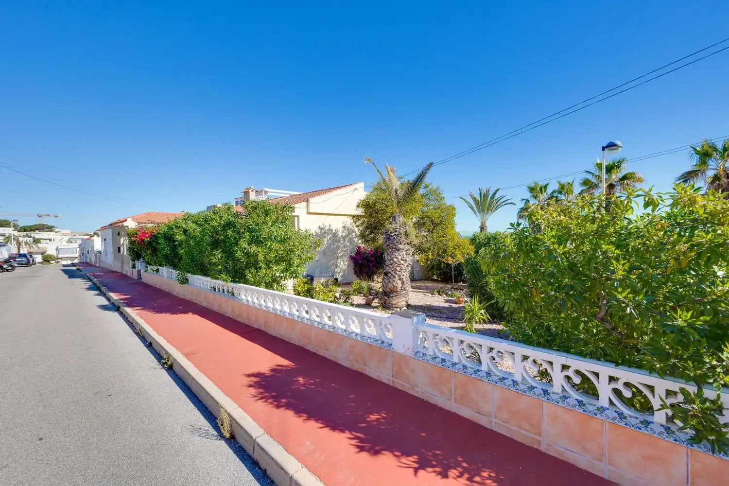 Vista exterior de Casa adosada en venta en Torrevieja con Aire acondicionado, Calefacción y Jardín privado