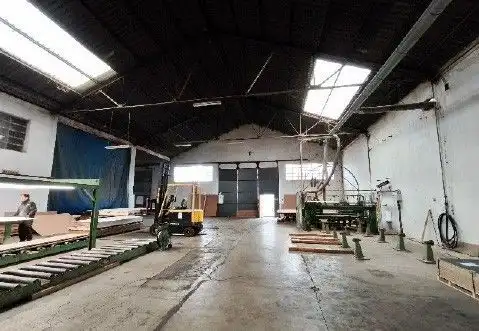 Nau industrial en venda en Hacinas