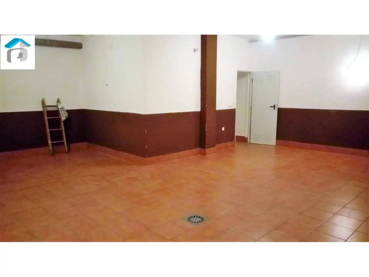 Local comercial en venda a Cabra, imagen 3
