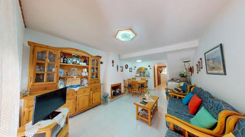 Foto 4 de Casa adosada en venda a Carrer D'oriola, 2, Pueblo Acantilado - Lanuza, Alicante