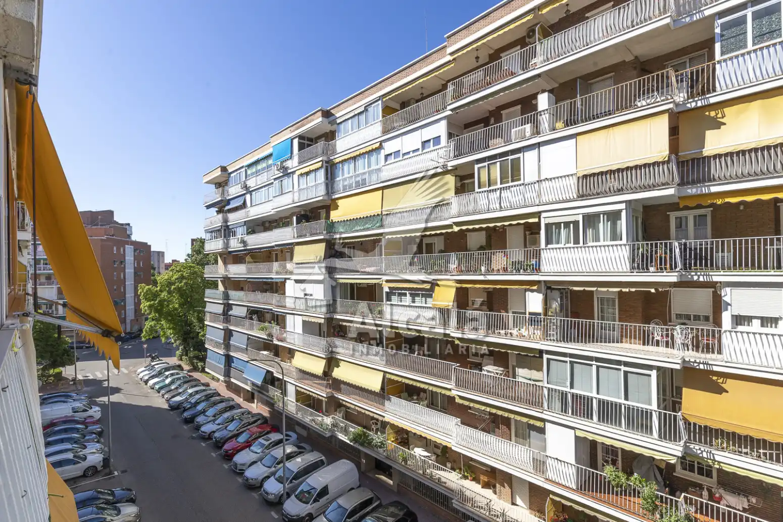 Vista exterior de Piso en venta en Alcalá de Henares con Aire acondicionado, Calefacción y Parquet