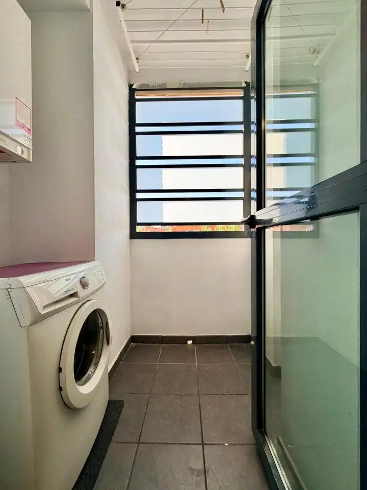Terraza de Piso en venta en Madrid con Aire acondicionado, Calefacción y Jardín privado