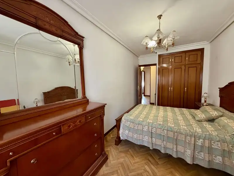 Dormitori de Pis en venda en Madrid amb Aire condicionat, Calefacció i Jardí privat