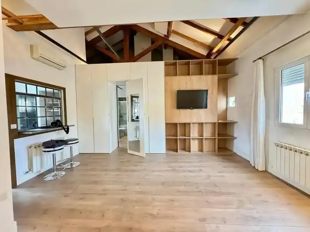 Wohnzimmer von Maisonette zum Verkauf in Madrid mit Klimaanlage und Privatgarten