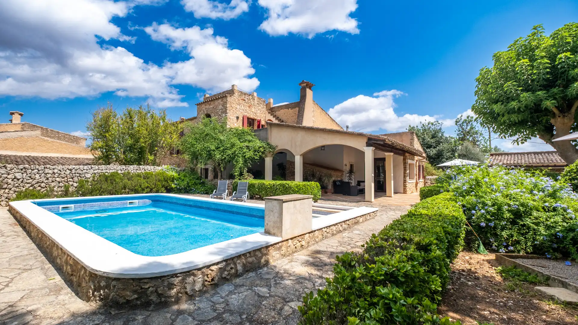 Garden of Country homes for sale in Felanitx  with Heating, Terrace and Storage room