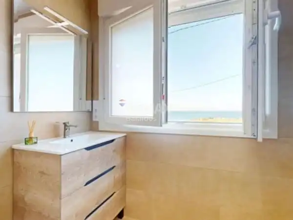 Bany de Casa o xalet en venda en Oia amb Calefacció, Jardí privat i Terrassa